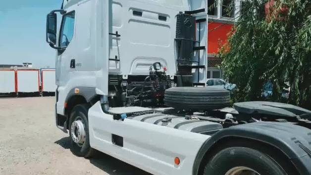 نمای بیرونی و داخلی کشنده دافران H7