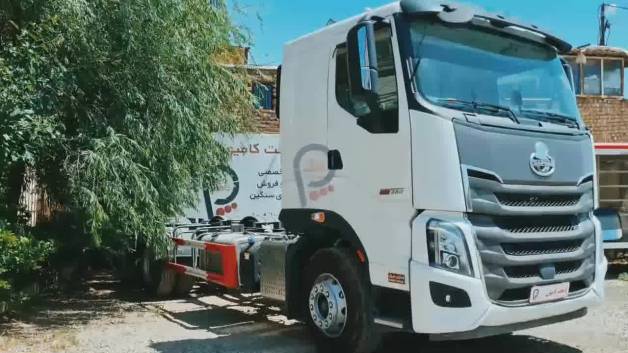 نمای بیرونی و داخلی کامیون باری دافران
