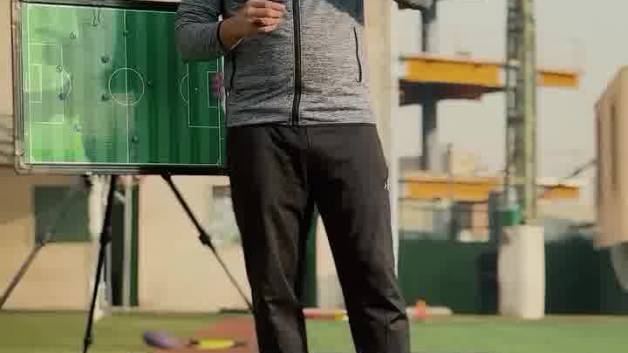 با لبخند همیشه قهرمان می مانید